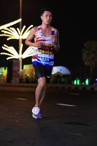 BIB: 40211
                            <button type="button" onclick="openModal(14772245)" class="btn btn-primary btn-sm float-right btn-popup" data-toggle="modal" data-target=".modal-high-quality">
                        <i class="fas fa-shopping-cart"></i> Add to Cart
                    </button>
                                            <button type="button" onclick="isThisMe(14772245, true)" class="btn btn-success btn-sm float-right btn-popup btn-isme hidden" data-toggle="tooltip" data-placement="bottom" title="นี่คือรูปของคุณใช่ไหม คลิกที่นี่เพื่อเอาเข้าอัลบั้ม">
                        <i class="fas fa-plus"></i> Add to album
                    </button>
                    <button type="button" onclick="isThisMe(14772245, false)" class="btn btn-warning btn-sm float-right btn-popup btn-isnotme hidden">
                        <i class="fas fa-ban"></i> Remove from album
                    </button>