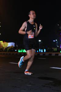 BIB: 209
                            <button type="button" onclick="openModal(14774943)" class="btn btn-primary btn-sm float-right btn-popup" data-toggle="modal" data-target=".modal-high-quality">
                        <i class="fas fa-shopping-cart"></i> Add to Cart
                    </button>
                                            <button type="button" onclick="isThisMe(14774943, true)" class="btn btn-success btn-sm float-right btn-popup btn-isme hidden" data-toggle="tooltip" data-placement="bottom" title="นี่คือรูปของคุณใช่ไหม คลิกที่นี่เพื่อเอาเข้าอัลบั้ม">
                        <i class="fas fa-plus"></i> Add to album
                    </button>
                    <button type="button" onclick="isThisMe(14774943, false)" class="btn btn-warning btn-sm float-right btn-popup btn-isnotme hidden">
                        <i class="fas fa-ban"></i> Remove from album
                    </button>