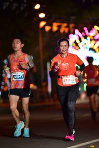 BIB: 41541, 279
                            <button type="button" onclick="openModal(15267299)" class="btn btn-primary btn-sm float-right btn-popup" data-toggle="modal" data-target=".modal-high-quality">
                        <i class="fas fa-shopping-cart"></i> Add to Cart
                    </button>
                                            <button type="button" onclick="isThisMe(15267299, true)" class="btn btn-success btn-sm float-right btn-popup btn-isme hidden" data-toggle="tooltip" data-placement="bottom" title="นี่คือรูปของคุณใช่ไหม คลิกที่นี่เพื่อเอาเข้าอัลบั้ม">
                        <i class="fas fa-plus"></i> Add to album
                    </button>
                    <button type="button" onclick="isThisMe(15267299, false)" class="btn btn-warning btn-sm float-right btn-popup btn-isnotme hidden">
                        <i class="fas fa-ban"></i> Remove from album
                    </button>