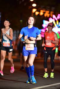 BIB: 28420
                            <button type="button" onclick="openModal(15110351)" class="btn btn-primary btn-sm float-right btn-popup" data-toggle="modal" data-target=".modal-high-quality">
                        <i class="fas fa-shopping-cart"></i> Add to Cart
                    </button>
                                            <button type="button" onclick="isThisMe(15110351, true)" class="btn btn-success btn-sm float-right btn-popup btn-isme hidden" data-toggle="tooltip" data-placement="bottom" title="นี่คือรูปของคุณใช่ไหม คลิกที่นี่เพื่อเอาเข้าอัลบั้ม">
                        <i class="fas fa-plus"></i> Add to album
                    </button>
                    <button type="button" onclick="isThisMe(15110351, false)" class="btn btn-warning btn-sm float-right btn-popup btn-isnotme hidden">
                        <i class="fas fa-ban"></i> Remove from album
                    </button>