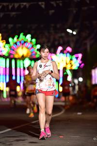 BIB: 906
                            <button type="button" onclick="openModal(15108633)" class="btn btn-primary btn-sm float-right btn-popup" data-toggle="modal" data-target=".modal-high-quality">
                        <i class="fas fa-shopping-cart"></i> Add to Cart
                    </button>
                                            <button type="button" onclick="isThisMe(15108633, true)" class="btn btn-success btn-sm float-right btn-popup btn-isme hidden" data-toggle="tooltip" data-placement="bottom" title="นี่คือรูปของคุณใช่ไหม คลิกที่นี่เพื่อเอาเข้าอัลบั้ม">
                        <i class="fas fa-plus"></i> Add to album
                    </button>
                    <button type="button" onclick="isThisMe(15108633, false)" class="btn btn-warning btn-sm float-right btn-popup btn-isnotme hidden">
                        <i class="fas fa-ban"></i> Remove from album
                    </button>
