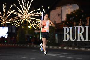 BIB: 26838
                            <button type="button" onclick="openModal(13729948)" class="btn btn-primary btn-sm float-right btn-popup" data-toggle="modal" data-target=".modal-high-quality">
                        <i class="fas fa-shopping-cart"></i> Add to Cart
                    </button>
                                            <button type="button" onclick="isThisMe(13729948, true)" class="btn btn-success btn-sm float-right btn-popup btn-isme hidden" data-toggle="tooltip" data-placement="bottom" title="นี่คือรูปของคุณใช่ไหม คลิกที่นี่เพื่อเอาเข้าอัลบั้ม">
                        <i class="fas fa-plus"></i> Add to album
                    </button>
                    <button type="button" onclick="isThisMe(13729948, false)" class="btn btn-warning btn-sm float-right btn-popup btn-isnotme hidden">
                        <i class="fas fa-ban"></i> Remove from album
                    </button>