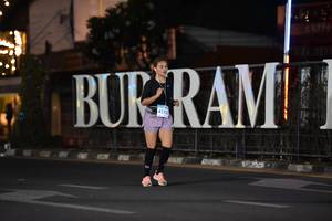 BIB: 420
                            <button type="button" onclick="openModal(13782320)" class="btn btn-primary btn-sm float-right btn-popup" data-toggle="modal" data-target=".modal-high-quality">
                        <i class="fas fa-shopping-cart"></i> Add to Cart
                    </button>
                                            <button type="button" onclick="isThisMe(13782320, true)" class="btn btn-success btn-sm float-right btn-popup btn-isme hidden" data-toggle="tooltip" data-placement="bottom" title="นี่คือรูปของคุณใช่ไหม คลิกที่นี่เพื่อเอาเข้าอัลบั้ม">
                        <i class="fas fa-plus"></i> Add to album
                    </button>
                    <button type="button" onclick="isThisMe(13782320, false)" class="btn btn-warning btn-sm float-right btn-popup btn-isnotme hidden">
                        <i class="fas fa-ban"></i> Remove from album
                    </button>