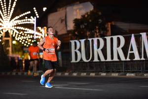 BIB: 26674
                            <button type="button" onclick="openModal(13741023)" class="btn btn-primary btn-sm float-right btn-popup" data-toggle="modal" data-target=".modal-high-quality">
                        <i class="fas fa-shopping-cart"></i> Add to Cart
                    </button>
                                            <button type="button" onclick="isThisMe(13741023, true)" class="btn btn-success btn-sm float-right btn-popup btn-isme hidden" data-toggle="tooltip" data-placement="bottom" title="นี่คือรูปของคุณใช่ไหม คลิกที่นี่เพื่อเอาเข้าอัลบั้ม">
                        <i class="fas fa-plus"></i> Add to album
                    </button>
                    <button type="button" onclick="isThisMe(13741023, false)" class="btn btn-warning btn-sm float-right btn-popup btn-isnotme hidden">
                        <i class="fas fa-ban"></i> Remove from album
                    </button>