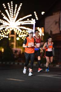 BIB: 20506, 20965, 00000
                            <button type="button" onclick="openModal(13745092)" class="btn btn-primary btn-sm float-right btn-popup" data-toggle="modal" data-target=".modal-high-quality">
                        <i class="fas fa-shopping-cart"></i> Add to Cart
                    </button>
                                            <button type="button" onclick="isThisMe(13745092, true)" class="btn btn-success btn-sm float-right btn-popup btn-isme hidden" data-toggle="tooltip" data-placement="bottom" title="นี่คือรูปของคุณใช่ไหม คลิกที่นี่เพื่อเอาเข้าอัลบั้ม">
                        <i class="fas fa-plus"></i> Add to album
                    </button>
                    <button type="button" onclick="isThisMe(13745092, false)" class="btn btn-warning btn-sm float-right btn-popup btn-isnotme hidden">
                        <i class="fas fa-ban"></i> Remove from album
                    </button>