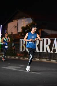 BIB: 087
                            <button type="button" onclick="openModal(13786142)" class="btn btn-primary btn-sm float-right btn-popup" data-toggle="modal" data-target=".modal-high-quality">
                        <i class="fas fa-shopping-cart"></i> Add to Cart
                    </button>
                                            <button type="button" onclick="isThisMe(13786142, true)" class="btn btn-success btn-sm float-right btn-popup btn-isme hidden" data-toggle="tooltip" data-placement="bottom" title="นี่คือรูปของคุณใช่ไหม คลิกที่นี่เพื่อเอาเข้าอัลบั้ม">
                        <i class="fas fa-plus"></i> Add to album
                    </button>
                    <button type="button" onclick="isThisMe(13786142, false)" class="btn btn-warning btn-sm float-right btn-popup btn-isnotme hidden">
                        <i class="fas fa-ban"></i> Remove from album
                    </button>
