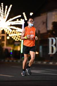 BIB: 291
                            <button type="button" onclick="openModal(13731857)" class="btn btn-primary btn-sm float-right btn-popup" data-toggle="modal" data-target=".modal-high-quality">
                        <i class="fas fa-shopping-cart"></i> Add to Cart
                    </button>
                                            <button type="button" onclick="isThisMe(13731857, true)" class="btn btn-success btn-sm float-right btn-popup btn-isme hidden" data-toggle="tooltip" data-placement="bottom" title="นี่คือรูปของคุณใช่ไหม คลิกที่นี่เพื่อเอาเข้าอัลบั้ม">
                        <i class="fas fa-plus"></i> Add to album
                    </button>
                    <button type="button" onclick="isThisMe(13731857, false)" class="btn btn-warning btn-sm float-right btn-popup btn-isnotme hidden">
                        <i class="fas fa-ban"></i> Remove from album
                    </button>