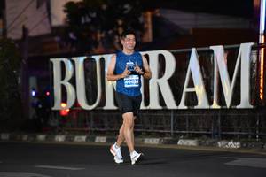 BIB: 46694
                            <button type="button" onclick="openModal(13785443)" class="btn btn-primary btn-sm float-right btn-popup" data-toggle="modal" data-target=".modal-high-quality">
                        <i class="fas fa-shopping-cart"></i> Add to Cart
                    </button>
                                            <button type="button" onclick="isThisMe(13785443, true)" class="btn btn-success btn-sm float-right btn-popup btn-isme hidden" data-toggle="tooltip" data-placement="bottom" title="นี่คือรูปของคุณใช่ไหม คลิกที่นี่เพื่อเอาเข้าอัลบั้ม">
                        <i class="fas fa-plus"></i> Add to album
                    </button>
                    <button type="button" onclick="isThisMe(13785443, false)" class="btn btn-warning btn-sm float-right btn-popup btn-isnotme hidden">
                        <i class="fas fa-ban"></i> Remove from album
                    </button>