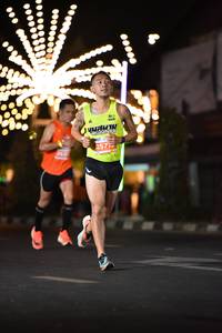 BIB: 2571
                            <button type="button" onclick="openModal(13729792)" class="btn btn-primary btn-sm float-right btn-popup" data-toggle="modal" data-target=".modal-high-quality">
                        <i class="fas fa-shopping-cart"></i> Add to Cart
                    </button>
                                            <button type="button" onclick="isThisMe(13729792, true)" class="btn btn-success btn-sm float-right btn-popup btn-isme hidden" data-toggle="tooltip" data-placement="bottom" title="นี่คือรูปของคุณใช่ไหม คลิกที่นี่เพื่อเอาเข้าอัลบั้ม">
                        <i class="fas fa-plus"></i> Add to album
                    </button>
                    <button type="button" onclick="isThisMe(13729792, false)" class="btn btn-warning btn-sm float-right btn-popup btn-isnotme hidden">
                        <i class="fas fa-ban"></i> Remove from album
                    </button>