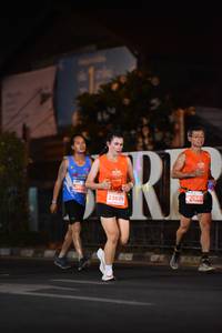 BIB: 104, 23699, 0541
                            <button type="button" onclick="openModal(13733711)" class="btn btn-primary btn-sm float-right btn-popup" data-toggle="modal" data-target=".modal-high-quality">
                        <i class="fas fa-shopping-cart"></i> Add to Cart
                    </button>
                                            <button type="button" onclick="isThisMe(13733711, true)" class="btn btn-success btn-sm float-right btn-popup btn-isme hidden" data-toggle="tooltip" data-placement="bottom" title="นี่คือรูปของคุณใช่ไหม คลิกที่นี่เพื่อเอาเข้าอัลบั้ม">
                        <i class="fas fa-plus"></i> Add to album
                    </button>
                    <button type="button" onclick="isThisMe(13733711, false)" class="btn btn-warning btn-sm float-right btn-popup btn-isnotme hidden">
                        <i class="fas fa-ban"></i> Remove from album
                    </button>