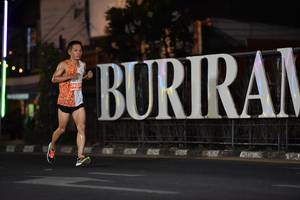 BIB: 260
                            <button type="button" onclick="openModal(13730631)" class="btn btn-primary btn-sm float-right btn-popup" data-toggle="modal" data-target=".modal-high-quality">
                        <i class="fas fa-shopping-cart"></i> Add to Cart
                    </button>
                                            <button type="button" onclick="isThisMe(13730631, true)" class="btn btn-success btn-sm float-right btn-popup btn-isme hidden" data-toggle="tooltip" data-placement="bottom" title="นี่คือรูปของคุณใช่ไหม คลิกที่นี่เพื่อเอาเข้าอัลบั้ม">
                        <i class="fas fa-plus"></i> Add to album
                    </button>
                    <button type="button" onclick="isThisMe(13730631, false)" class="btn btn-warning btn-sm float-right btn-popup btn-isnotme hidden">
                        <i class="fas fa-ban"></i> Remove from album
                    </button>