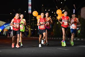 BIB: 0157, 
                            <button type="button" onclick="openModal(13731860)" class="btn btn-primary btn-sm float-right btn-popup" data-toggle="modal" data-target=".modal-high-quality">
                        <i class="fas fa-shopping-cart"></i> Add to Cart
                    </button>
                                            <button type="button" onclick="isThisMe(13731860, true)" class="btn btn-success btn-sm float-right btn-popup btn-isme hidden" data-toggle="tooltip" data-placement="bottom" title="นี่คือรูปของคุณใช่ไหม คลิกที่นี่เพื่อเอาเข้าอัลบั้ม">
                        <i class="fas fa-plus"></i> Add to album
                    </button>
                    <button type="button" onclick="isThisMe(13731860, false)" class="btn btn-warning btn-sm float-right btn-popup btn-isnotme hidden">
                        <i class="fas fa-ban"></i> Remove from album
                    </button>