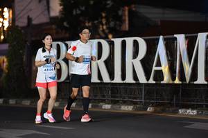 BIB: 1569, 43106
                            <button type="button" onclick="openModal(13785462)" class="btn btn-primary btn-sm float-right btn-popup" data-toggle="modal" data-target=".modal-high-quality">
                        <i class="fas fa-shopping-cart"></i> Add to Cart
                    </button>
                                            <button type="button" onclick="isThisMe(13785462, true)" class="btn btn-success btn-sm float-right btn-popup btn-isme hidden" data-toggle="tooltip" data-placement="bottom" title="นี่คือรูปของคุณใช่ไหม คลิกที่นี่เพื่อเอาเข้าอัลบั้ม">
                        <i class="fas fa-plus"></i> Add to album
                    </button>
                    <button type="button" onclick="isThisMe(13785462, false)" class="btn btn-warning btn-sm float-right btn-popup btn-isnotme hidden">
                        <i class="fas fa-ban"></i> Remove from album
                    </button>