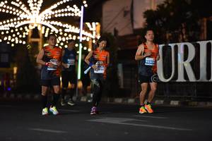 BIB: 45906, 42195, 7898
                            <button type="button" onclick="openModal(13781245)" class="btn btn-primary btn-sm float-right btn-popup" data-toggle="modal" data-target=".modal-high-quality">
                        <i class="fas fa-shopping-cart"></i> Add to Cart
                    </button>
                                            <button type="button" onclick="isThisMe(13781245, true)" class="btn btn-success btn-sm float-right btn-popup btn-isme hidden" data-toggle="tooltip" data-placement="bottom" title="นี่คือรูปของคุณใช่ไหม คลิกที่นี่เพื่อเอาเข้าอัลบั้ม">
                        <i class="fas fa-plus"></i> Add to album
                    </button>
                    <button type="button" onclick="isThisMe(13781245, false)" class="btn btn-warning btn-sm float-right btn-popup btn-isnotme hidden">
                        <i class="fas fa-ban"></i> Remove from album
                    </button>