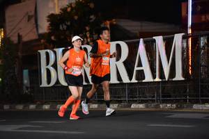 BIB: 2732, 29466
                            <button type="button" onclick="openModal(13744253)" class="btn btn-primary btn-sm float-right btn-popup" data-toggle="modal" data-target=".modal-high-quality">
                        <i class="fas fa-shopping-cart"></i> Add to Cart
                    </button>
                                            <button type="button" onclick="isThisMe(13744253, true)" class="btn btn-success btn-sm float-right btn-popup btn-isme hidden" data-toggle="tooltip" data-placement="bottom" title="นี่คือรูปของคุณใช่ไหม คลิกที่นี่เพื่อเอาเข้าอัลบั้ม">
                        <i class="fas fa-plus"></i> Add to album
                    </button>
                    <button type="button" onclick="isThisMe(13744253, false)" class="btn btn-warning btn-sm float-right btn-popup btn-isnotme hidden">
                        <i class="fas fa-ban"></i> Remove from album
                    </button>