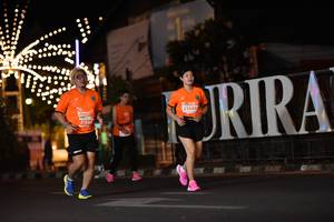 BIB: 23560, 21598
                            <button type="button" onclick="openModal(13781042)" class="btn btn-primary btn-sm float-right btn-popup" data-toggle="modal" data-target=".modal-high-quality">
                        <i class="fas fa-shopping-cart"></i> Add to Cart
                    </button>
                                            <button type="button" onclick="isThisMe(13781042, true)" class="btn btn-success btn-sm float-right btn-popup btn-isme hidden" data-toggle="tooltip" data-placement="bottom" title="นี่คือรูปของคุณใช่ไหม คลิกที่นี่เพื่อเอาเข้าอัลบั้ม">
                        <i class="fas fa-plus"></i> Add to album
                    </button>
                    <button type="button" onclick="isThisMe(13781042, false)" class="btn btn-warning btn-sm float-right btn-popup btn-isnotme hidden">
                        <i class="fas fa-ban"></i> Remove from album
                    </button>