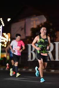 BIB: 20351, 245, 00000
                            <button type="button" onclick="openModal(13741140)" class="btn btn-primary btn-sm float-right btn-popup" data-toggle="modal" data-target=".modal-high-quality">
                        <i class="fas fa-shopping-cart"></i> Add to Cart
                    </button>
                                            <button type="button" onclick="isThisMe(13741140, true)" class="btn btn-success btn-sm float-right btn-popup btn-isme hidden" data-toggle="tooltip" data-placement="bottom" title="นี่คือรูปของคุณใช่ไหม คลิกที่นี่เพื่อเอาเข้าอัลบั้ม">
                        <i class="fas fa-plus"></i> Add to album
                    </button>
                    <button type="button" onclick="isThisMe(13741140, false)" class="btn btn-warning btn-sm float-right btn-popup btn-isnotme hidden">
                        <i class="fas fa-ban"></i> Remove from album
                    </button>