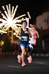 BIB: 0237, 23779
                            <button type="button" onclick="openModal(13733945)" class="btn btn-primary btn-sm float-right btn-popup" data-toggle="modal" data-target=".modal-high-quality">
                        <i class="fas fa-shopping-cart"></i> Add to Cart
                    </button>
                                            <button type="button" onclick="isThisMe(13733945, true)" class="btn btn-success btn-sm float-right btn-popup btn-isme hidden" data-toggle="tooltip" data-placement="bottom" title="นี่คือรูปของคุณใช่ไหม คลิกที่นี่เพื่อเอาเข้าอัลบั้ม">
                        <i class="fas fa-plus"></i> Add to album
                    </button>
                    <button type="button" onclick="isThisMe(13733945, false)" class="btn btn-warning btn-sm float-right btn-popup btn-isnotme hidden">
                        <i class="fas fa-ban"></i> Remove from album
                    </button>