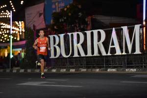 BIB: 410, 22022
                            <button type="button" onclick="openModal(13727798)" class="btn btn-primary btn-sm float-right btn-popup" data-toggle="modal" data-target=".modal-high-quality">
                        <i class="fas fa-shopping-cart"></i> Add to Cart
                    </button>
                                            <button type="button" onclick="isThisMe(13727798, true)" class="btn btn-success btn-sm float-right btn-popup btn-isme hidden" data-toggle="tooltip" data-placement="bottom" title="นี่คือรูปของคุณใช่ไหม คลิกที่นี่เพื่อเอาเข้าอัลบั้ม">
                        <i class="fas fa-plus"></i> Add to album
                    </button>
                    <button type="button" onclick="isThisMe(13727798, false)" class="btn btn-warning btn-sm float-right btn-popup btn-isnotme hidden">
                        <i class="fas fa-ban"></i> Remove from album
                    </button>