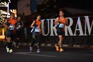 BIB: 5906, 42195, 0548, 47898
                            <button type="button" onclick="openModal(13781285)" class="btn btn-primary btn-sm float-right btn-popup" data-toggle="modal" data-target=".modal-high-quality">
                        <i class="fas fa-shopping-cart"></i> Add to Cart
                    </button>
                                            <button type="button" onclick="isThisMe(13781285, true)" class="btn btn-success btn-sm float-right btn-popup btn-isme hidden" data-toggle="tooltip" data-placement="bottom" title="นี่คือรูปของคุณใช่ไหม คลิกที่นี่เพื่อเอาเข้าอัลบั้ม">
                        <i class="fas fa-plus"></i> Add to album
                    </button>
                    <button type="button" onclick="isThisMe(13781285, false)" class="btn btn-warning btn-sm float-right btn-popup btn-isnotme hidden">
                        <i class="fas fa-ban"></i> Remove from album
                    </button>