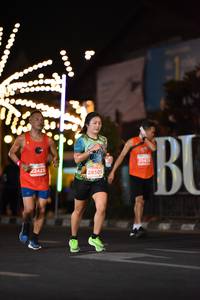 BIB: 28433, 22429, 28505
                            <button type="button" onclick="openModal(13733155)" class="btn btn-primary btn-sm float-right btn-popup" data-toggle="modal" data-target=".modal-high-quality">
                        <i class="fas fa-shopping-cart"></i> Add to Cart
                    </button>
                                            <button type="button" onclick="isThisMe(13733155, true)" class="btn btn-success btn-sm float-right btn-popup btn-isme hidden" data-toggle="tooltip" data-placement="bottom" title="นี่คือรูปของคุณใช่ไหม คลิกที่นี่เพื่อเอาเข้าอัลบั้ม">
                        <i class="fas fa-plus"></i> Add to album
                    </button>
                    <button type="button" onclick="isThisMe(13733155, false)" class="btn btn-warning btn-sm float-right btn-popup btn-isnotme hidden">
                        <i class="fas fa-ban"></i> Remove from album
                    </button>