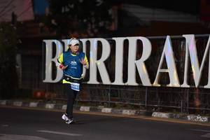 BIB: 95092
                            <button type="button" onclick="openModal(13787094)" class="btn btn-primary btn-sm float-right btn-popup" data-toggle="modal" data-target=".modal-high-quality">
                        <i class="fas fa-shopping-cart"></i> Add to Cart
                    </button>
                                            <button type="button" onclick="isThisMe(13787094, true)" class="btn btn-success btn-sm float-right btn-popup btn-isme hidden" data-toggle="tooltip" data-placement="bottom" title="นี่คือรูปของคุณใช่ไหม คลิกที่นี่เพื่อเอาเข้าอัลบั้ม">
                        <i class="fas fa-plus"></i> Add to album
                    </button>
                    <button type="button" onclick="isThisMe(13787094, false)" class="btn btn-warning btn-sm float-right btn-popup btn-isnotme hidden">
                        <i class="fas fa-ban"></i> Remove from album
                    </button>