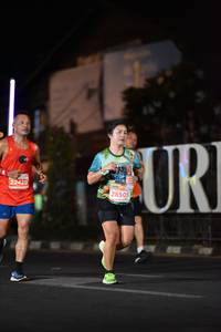 BIB: 22429, 28505
                            <button type="button" onclick="openModal(13733165)" class="btn btn-primary btn-sm float-right btn-popup" data-toggle="modal" data-target=".modal-high-quality">
                        <i class="fas fa-shopping-cart"></i> Add to Cart
                    </button>
                                            <button type="button" onclick="isThisMe(13733165, true)" class="btn btn-success btn-sm float-right btn-popup btn-isme hidden" data-toggle="tooltip" data-placement="bottom" title="นี่คือรูปของคุณใช่ไหม คลิกที่นี่เพื่อเอาเข้าอัลบั้ม">
                        <i class="fas fa-plus"></i> Add to album
                    </button>
                    <button type="button" onclick="isThisMe(13733165, false)" class="btn btn-warning btn-sm float-right btn-popup btn-isnotme hidden">
                        <i class="fas fa-ban"></i> Remove from album
                    </button>