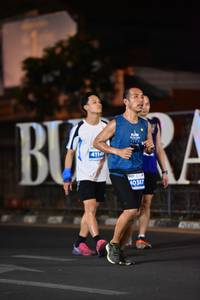 BIB: 4114, 40387
                            <button type="button" onclick="openModal(13786072)" class="btn btn-primary btn-sm float-right btn-popup" data-toggle="modal" data-target=".modal-high-quality">
                        <i class="fas fa-shopping-cart"></i> Add to Cart
                    </button>
                                            <button type="button" onclick="isThisMe(13786072, true)" class="btn btn-success btn-sm float-right btn-popup btn-isme hidden" data-toggle="tooltip" data-placement="bottom" title="นี่คือรูปของคุณใช่ไหม คลิกที่นี่เพื่อเอาเข้าอัลบั้ม">
                        <i class="fas fa-plus"></i> Add to album
                    </button>
                    <button type="button" onclick="isThisMe(13786072, false)" class="btn btn-warning btn-sm float-right btn-popup btn-isnotme hidden">
                        <i class="fas fa-ban"></i> Remove from album
                    </button>
