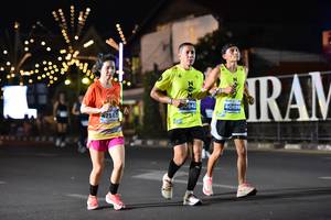 BIB: 0842, 40899, 47585
                            <button type="button" onclick="openModal(13787379)" class="btn btn-primary btn-sm float-right btn-popup" data-toggle="modal" data-target=".modal-high-quality">
                        <i class="fas fa-shopping-cart"></i> Add to Cart
                    </button>
                                            <button type="button" onclick="isThisMe(13787379, true)" class="btn btn-success btn-sm float-right btn-popup btn-isme hidden" data-toggle="tooltip" data-placement="bottom" title="นี่คือรูปของคุณใช่ไหม คลิกที่นี่เพื่อเอาเข้าอัลบั้ม">
                        <i class="fas fa-plus"></i> Add to album
                    </button>
                    <button type="button" onclick="isThisMe(13787379, false)" class="btn btn-warning btn-sm float-right btn-popup btn-isnotme hidden">
                        <i class="fas fa-ban"></i> Remove from album
                    </button>