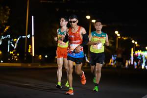 BIB: 22280, 200, 275
                            <button type="button" onclick="openModal(13885100)" class="btn btn-primary btn-sm float-right btn-popup" data-toggle="modal" data-target=".modal-high-quality">
                        <i class="fas fa-shopping-cart"></i> Add to Cart
                    </button>
                                            <button type="button" onclick="isThisMe(13885100, true)" class="btn btn-success btn-sm float-right btn-popup btn-isme hidden" data-toggle="tooltip" data-placement="bottom" title="นี่คือรูปของคุณใช่ไหม คลิกที่นี่เพื่อเอาเข้าอัลบั้ม">
                        <i class="fas fa-plus"></i> Add to album
                    </button>
                    <button type="button" onclick="isThisMe(13885100, false)" class="btn btn-warning btn-sm float-right btn-popup btn-isnotme hidden">
                        <i class="fas fa-ban"></i> Remove from album
                    </button>