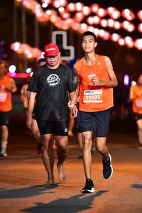 BIB: 25195
                            <button type="button" onclick="openModal(14343975)" class="btn btn-primary btn-sm float-right btn-popup" data-toggle="modal" data-target=".modal-high-quality">
                        <i class="fas fa-shopping-cart"></i> Add to Cart
                    </button>
                                            <button type="button" onclick="isThisMe(14343975, true)" class="btn btn-success btn-sm float-right btn-popup btn-isme hidden" data-toggle="tooltip" data-placement="bottom" title="นี่คือรูปของคุณใช่ไหม คลิกที่นี่เพื่อเอาเข้าอัลบั้ม">
                        <i class="fas fa-plus"></i> Add to album
                    </button>
                    <button type="button" onclick="isThisMe(14343975, false)" class="btn btn-warning btn-sm float-right btn-popup btn-isnotme hidden">
                        <i class="fas fa-ban"></i> Remove from album
                    </button>