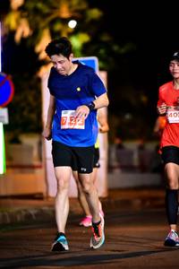 BIB: 240
                            <button type="button" onclick="openModal(15834046)" class="btn btn-primary btn-sm float-right btn-popup" data-toggle="modal" data-target=".modal-high-quality">
                        <i class="fas fa-shopping-cart"></i> Add to Cart
                    </button>
                                            <button type="button" onclick="isThisMe(15834046, true)" class="btn btn-success btn-sm float-right btn-popup btn-isme hidden" data-toggle="tooltip" data-placement="bottom" title="นี่คือรูปของคุณใช่ไหม คลิกที่นี่เพื่อเอาเข้าอัลบั้ม">
                        <i class="fas fa-plus"></i> Add to album
                    </button>
                    <button type="button" onclick="isThisMe(15834046, false)" class="btn btn-warning btn-sm float-right btn-popup btn-isnotme hidden">
                        <i class="fas fa-ban"></i> Remove from album
                    </button>