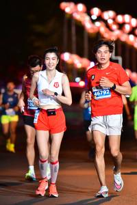 BIB: 4092
                            <button type="button" onclick="openModal(13728140)" class="btn btn-primary btn-sm float-right btn-popup" data-toggle="modal" data-target=".modal-high-quality">
                        <i class="fas fa-shopping-cart"></i> Add to Cart
                    </button>
                                            <button type="button" onclick="isThisMe(13728140, true)" class="btn btn-success btn-sm float-right btn-popup btn-isme hidden" data-toggle="tooltip" data-placement="bottom" title="นี่คือรูปของคุณใช่ไหม คลิกที่นี่เพื่อเอาเข้าอัลบั้ม">
                        <i class="fas fa-plus"></i> Add to album
                    </button>
                    <button type="button" onclick="isThisMe(13728140, false)" class="btn btn-warning btn-sm float-right btn-popup btn-isnotme hidden">
                        <i class="fas fa-ban"></i> Remove from album
                    </button>