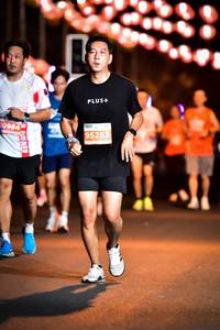 BIB: 0984, 95283
                            <button type="button" onclick="openModal(15832175)" class="btn btn-primary btn-sm float-right btn-popup" data-toggle="modal" data-target=".modal-high-quality">
                        <i class="fas fa-shopping-cart"></i> Add to Cart
                    </button>
                                            <button type="button" onclick="isThisMe(15832175, true)" class="btn btn-success btn-sm float-right btn-popup btn-isme hidden" data-toggle="tooltip" data-placement="bottom" title="นี่คือรูปของคุณใช่ไหม คลิกที่นี่เพื่อเอาเข้าอัลบั้ม">
                        <i class="fas fa-plus"></i> Add to album
                    </button>
                    <button type="button" onclick="isThisMe(15832175, false)" class="btn btn-warning btn-sm float-right btn-popup btn-isnotme hidden">
                        <i class="fas fa-ban"></i> Remove from album
                    </button>