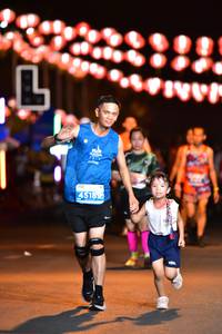 BIB: 4518
                            <button type="button" onclick="openModal(14372620)" class="btn btn-primary btn-sm float-right btn-popup" data-toggle="modal" data-target=".modal-high-quality">
                        <i class="fas fa-shopping-cart"></i> Add to Cart
                    </button>
                                            <button type="button" onclick="isThisMe(14372620, true)" class="btn btn-success btn-sm float-right btn-popup btn-isme hidden" data-toggle="tooltip" data-placement="bottom" title="นี่คือรูปของคุณใช่ไหม คลิกที่นี่เพื่อเอาเข้าอัลบั้ม">
                        <i class="fas fa-plus"></i> Add to album
                    </button>
                    <button type="button" onclick="isThisMe(14372620, false)" class="btn btn-warning btn-sm float-right btn-popup btn-isnotme hidden">
                        <i class="fas fa-ban"></i> Remove from album
                    </button>