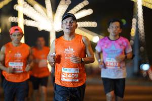 BIB: 202, 101, 1632, 22409
                            <button type="button" onclick="openModal(15240520)" class="btn btn-primary btn-sm float-right btn-popup" data-toggle="modal" data-target=".modal-high-quality">
                        <i class="fas fa-shopping-cart"></i> Add to Cart
                    </button>
                                            <button type="button" onclick="isThisMe(15240520, true)" class="btn btn-success btn-sm float-right btn-popup btn-isme hidden" data-toggle="tooltip" data-placement="bottom" title="นี่คือรูปของคุณใช่ไหม คลิกที่นี่เพื่อเอาเข้าอัลบั้ม">
                        <i class="fas fa-plus"></i> Add to album
                    </button>
                    <button type="button" onclick="isThisMe(15240520, false)" class="btn btn-warning btn-sm float-right btn-popup btn-isnotme hidden">
                        <i class="fas fa-ban"></i> Remove from album
                    </button>