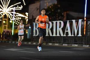 BIB: 25114
                            <button type="button" onclick="openModal(13727396)" class="btn btn-primary btn-sm float-right btn-popup" data-toggle="modal" data-target=".modal-high-quality">
                        <i class="fas fa-shopping-cart"></i> Add to Cart
                    </button>
                                            <button type="button" onclick="isThisMe(13727396, true)" class="btn btn-success btn-sm float-right btn-popup btn-isme hidden" data-toggle="tooltip" data-placement="bottom" title="นี่คือรูปของคุณใช่ไหม คลิกที่นี่เพื่อเอาเข้าอัลบั้ม">
                        <i class="fas fa-plus"></i> Add to album
                    </button>
                    <button type="button" onclick="isThisMe(13727396, false)" class="btn btn-warning btn-sm float-right btn-popup btn-isnotme hidden">
                        <i class="fas fa-ban"></i> Remove from album
                    </button>