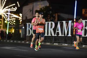 BIB: 27673, 27283
                            <button type="button" onclick="openModal(13725731)" class="btn btn-primary btn-sm float-right btn-popup" data-toggle="modal" data-target=".modal-high-quality">
                        <i class="fas fa-shopping-cart"></i> Add to Cart
                    </button>
                                            <button type="button" onclick="isThisMe(13725731, true)" class="btn btn-success btn-sm float-right btn-popup btn-isme hidden" data-toggle="tooltip" data-placement="bottom" title="นี่คือรูปของคุณใช่ไหม คลิกที่นี่เพื่อเอาเข้าอัลบั้ม">
                        <i class="fas fa-plus"></i> Add to album
                    </button>
                    <button type="button" onclick="isThisMe(13725731, false)" class="btn btn-warning btn-sm float-right btn-popup btn-isnotme hidden">
                        <i class="fas fa-ban"></i> Remove from album
                    </button>