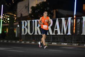 BIB: 27010
                            <button type="button" onclick="openModal(13726709)" class="btn btn-primary btn-sm float-right btn-popup" data-toggle="modal" data-target=".modal-high-quality">
                        <i class="fas fa-shopping-cart"></i> Add to Cart
                    </button>
                                            <button type="button" onclick="isThisMe(13726709, true)" class="btn btn-success btn-sm float-right btn-popup btn-isme hidden" data-toggle="tooltip" data-placement="bottom" title="นี่คือรูปของคุณใช่ไหม คลิกที่นี่เพื่อเอาเข้าอัลบั้ม">
                        <i class="fas fa-plus"></i> Add to album
                    </button>
                    <button type="button" onclick="isThisMe(13726709, false)" class="btn btn-warning btn-sm float-right btn-popup btn-isnotme hidden">
                        <i class="fas fa-ban"></i> Remove from album
                    </button>