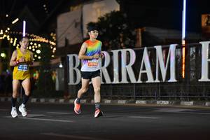 BIB: 21786, 41886
                            <button type="button" onclick="openModal(13725710)" class="btn btn-primary btn-sm float-right btn-popup" data-toggle="modal" data-target=".modal-high-quality">
                        <i class="fas fa-shopping-cart"></i> Add to Cart
                    </button>
                                            <button type="button" onclick="isThisMe(13725710, true)" class="btn btn-success btn-sm float-right btn-popup btn-isme hidden" data-toggle="tooltip" data-placement="bottom" title="นี่คือรูปของคุณใช่ไหม คลิกที่นี่เพื่อเอาเข้าอัลบั้ม">
                        <i class="fas fa-plus"></i> Add to album
                    </button>
                    <button type="button" onclick="isThisMe(13725710, false)" class="btn btn-warning btn-sm float-right btn-popup btn-isnotme hidden">
                        <i class="fas fa-ban"></i> Remove from album
                    </button>
