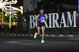 BIB: 
                            <button type="button" onclick="openModal(13725039)" class="btn btn-primary btn-sm float-right btn-popup" data-toggle="modal" data-target=".modal-high-quality">
                        <i class="fas fa-shopping-cart"></i> Add to Cart
                    </button>
                                            <button type="button" onclick="isThisMe(13725039, true)" class="btn btn-success btn-sm float-right btn-popup btn-isme hidden" data-toggle="tooltip" data-placement="bottom" title="นี่คือรูปของคุณใช่ไหม คลิกที่นี่เพื่อเอาเข้าอัลบั้ม">
                        <i class="fas fa-plus"></i> Add to album
                    </button>
                    <button type="button" onclick="isThisMe(13725039, false)" class="btn btn-warning btn-sm float-right btn-popup btn-isnotme hidden">
                        <i class="fas fa-ban"></i> Remove from album
                    </button>