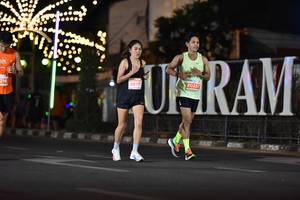 BIB: 20257, 2871, 316
                            <button type="button" onclick="openModal(13727150)" class="btn btn-primary btn-sm float-right btn-popup" data-toggle="modal" data-target=".modal-high-quality">
                        <i class="fas fa-shopping-cart"></i> Add to Cart
                    </button>
                                            <button type="button" onclick="isThisMe(13727150, true)" class="btn btn-success btn-sm float-right btn-popup btn-isme hidden" data-toggle="tooltip" data-placement="bottom" title="นี่คือรูปของคุณใช่ไหม คลิกที่นี่เพื่อเอาเข้าอัลบั้ม">
                        <i class="fas fa-plus"></i> Add to album
                    </button>
                    <button type="button" onclick="isThisMe(13727150, false)" class="btn btn-warning btn-sm float-right btn-popup btn-isnotme hidden">
                        <i class="fas fa-ban"></i> Remove from album
                    </button>
