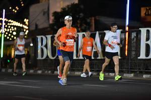BIB: 25418
                            <button type="button" onclick="openModal(13727007)" class="btn btn-primary btn-sm float-right btn-popup" data-toggle="modal" data-target=".modal-high-quality">
                        <i class="fas fa-shopping-cart"></i> Add to Cart
                    </button>
                                            <button type="button" onclick="isThisMe(13727007, true)" class="btn btn-success btn-sm float-right btn-popup btn-isme hidden" data-toggle="tooltip" data-placement="bottom" title="นี่คือรูปของคุณใช่ไหม คลิกที่นี่เพื่อเอาเข้าอัลบั้ม">
                        <i class="fas fa-plus"></i> Add to album
                    </button>
                    <button type="button" onclick="isThisMe(13727007, false)" class="btn btn-warning btn-sm float-right btn-popup btn-isnotme hidden">
                        <i class="fas fa-ban"></i> Remove from album
                    </button>
