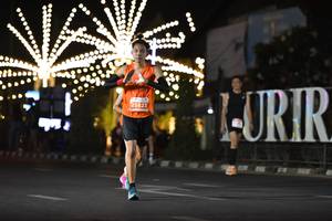 BIB: 25823
                            <button type="button" onclick="openModal(13727973)" class="btn btn-primary btn-sm float-right btn-popup" data-toggle="modal" data-target=".modal-high-quality">
                        <i class="fas fa-shopping-cart"></i> Add to Cart
                    </button>
                                            <button type="button" onclick="isThisMe(13727973, true)" class="btn btn-success btn-sm float-right btn-popup btn-isme hidden" data-toggle="tooltip" data-placement="bottom" title="นี่คือรูปของคุณใช่ไหม คลิกที่นี่เพื่อเอาเข้าอัลบั้ม">
                        <i class="fas fa-plus"></i> Add to album
                    </button>
                    <button type="button" onclick="isThisMe(13727973, false)" class="btn btn-warning btn-sm float-right btn-popup btn-isnotme hidden">
                        <i class="fas fa-ban"></i> Remove from album
                    </button>
