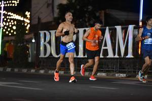BIB: 42459, 45233
                            <button type="button" onclick="openModal(13728023)" class="btn btn-primary btn-sm float-right btn-popup" data-toggle="modal" data-target=".modal-high-quality">
                        <i class="fas fa-shopping-cart"></i> Add to Cart
                    </button>
                                            <button type="button" onclick="isThisMe(13728023, true)" class="btn btn-success btn-sm float-right btn-popup btn-isme hidden" data-toggle="tooltip" data-placement="bottom" title="นี่คือรูปของคุณใช่ไหม คลิกที่นี่เพื่อเอาเข้าอัลบั้ม">
                        <i class="fas fa-plus"></i> Add to album
                    </button>
                    <button type="button" onclick="isThisMe(13728023, false)" class="btn btn-warning btn-sm float-right btn-popup btn-isnotme hidden">
                        <i class="fas fa-ban"></i> Remove from album
                    </button>