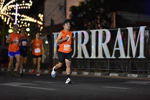 BIB: 2240
                            <button type="button" onclick="openModal(13726708)" class="btn btn-primary btn-sm float-right btn-popup" data-toggle="modal" data-target=".modal-high-quality">
                        <i class="fas fa-shopping-cart"></i> Add to Cart
                    </button>
                                            <button type="button" onclick="isThisMe(13726708, true)" class="btn btn-success btn-sm float-right btn-popup btn-isme hidden" data-toggle="tooltip" data-placement="bottom" title="นี่คือรูปของคุณใช่ไหม คลิกที่นี่เพื่อเอาเข้าอัลบั้ม">
                        <i class="fas fa-plus"></i> Add to album
                    </button>
                    <button type="button" onclick="isThisMe(13726708, false)" class="btn btn-warning btn-sm float-right btn-popup btn-isnotme hidden">
                        <i class="fas fa-ban"></i> Remove from album
                    </button>