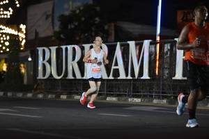 BIB: 21760
                            <button type="button" onclick="openModal(13727399)" class="btn btn-primary btn-sm float-right btn-popup" data-toggle="modal" data-target=".modal-high-quality">
                        <i class="fas fa-shopping-cart"></i> Add to Cart
                    </button>
                                            <button type="button" onclick="isThisMe(13727399, true)" class="btn btn-success btn-sm float-right btn-popup btn-isme hidden" data-toggle="tooltip" data-placement="bottom" title="นี่คือรูปของคุณใช่ไหม คลิกที่นี่เพื่อเอาเข้าอัลบั้ม">
                        <i class="fas fa-plus"></i> Add to album
                    </button>
                    <button type="button" onclick="isThisMe(13727399, false)" class="btn btn-warning btn-sm float-right btn-popup btn-isnotme hidden">
                        <i class="fas fa-ban"></i> Remove from album
                    </button>