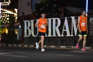 BIB: 2202, 2222
                            <button type="button" onclick="openModal(13727089)" class="btn btn-primary btn-sm float-right btn-popup" data-toggle="modal" data-target=".modal-high-quality">
                        <i class="fas fa-shopping-cart"></i> Add to Cart
                    </button>
                                            <button type="button" onclick="isThisMe(13727089, true)" class="btn btn-success btn-sm float-right btn-popup btn-isme hidden" data-toggle="tooltip" data-placement="bottom" title="นี่คือรูปของคุณใช่ไหม คลิกที่นี่เพื่อเอาเข้าอัลบั้ม">
                        <i class="fas fa-plus"></i> Add to album
                    </button>
                    <button type="button" onclick="isThisMe(13727089, false)" class="btn btn-warning btn-sm float-right btn-popup btn-isnotme hidden">
                        <i class="fas fa-ban"></i> Remove from album
                    </button>