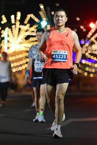 BIB: 45225
                            <button type="button" onclick="openModal(13745218)" class="btn btn-primary btn-sm float-right btn-popup" data-toggle="modal" data-target=".modal-high-quality">
                        <i class="fas fa-shopping-cart"></i> Add to Cart
                    </button>
                                            <button type="button" onclick="isThisMe(13745218, true)" class="btn btn-success btn-sm float-right btn-popup btn-isme hidden" data-toggle="tooltip" data-placement="bottom" title="นี่คือรูปของคุณใช่ไหม คลิกที่นี่เพื่อเอาเข้าอัลบั้ม">
                        <i class="fas fa-plus"></i> Add to album
                    </button>
                    <button type="button" onclick="isThisMe(13745218, false)" class="btn btn-warning btn-sm float-right btn-popup btn-isnotme hidden">
                        <i class="fas fa-ban"></i> Remove from album
                    </button>