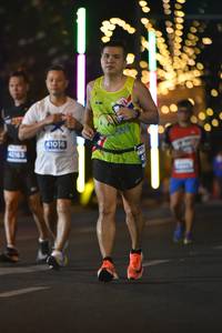 BIB: 41016, 42163
                            <button type="button" onclick="openModal(13740122)" class="btn btn-primary btn-sm float-right btn-popup" data-toggle="modal" data-target=".modal-high-quality">
                        <i class="fas fa-shopping-cart"></i> Add to Cart
                    </button>
                                            <button type="button" onclick="isThisMe(13740122, true)" class="btn btn-success btn-sm float-right btn-popup btn-isme hidden" data-toggle="tooltip" data-placement="bottom" title="นี่คือรูปของคุณใช่ไหม คลิกที่นี่เพื่อเอาเข้าอัลบั้ม">
                        <i class="fas fa-plus"></i> Add to album
                    </button>
                    <button type="button" onclick="isThisMe(13740122, false)" class="btn btn-warning btn-sm float-right btn-popup btn-isnotme hidden">
                        <i class="fas fa-ban"></i> Remove from album
                    </button>